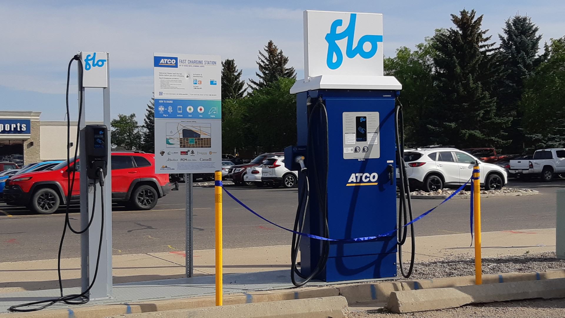 Fast charging station for electric vehicles opens in downtown