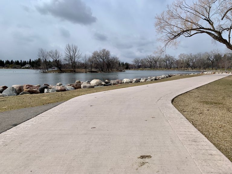 Pathway at Henderson Lake Park. Photo credit to MyLethbridgeNow.com (mylethbridgenow.com File Photo)