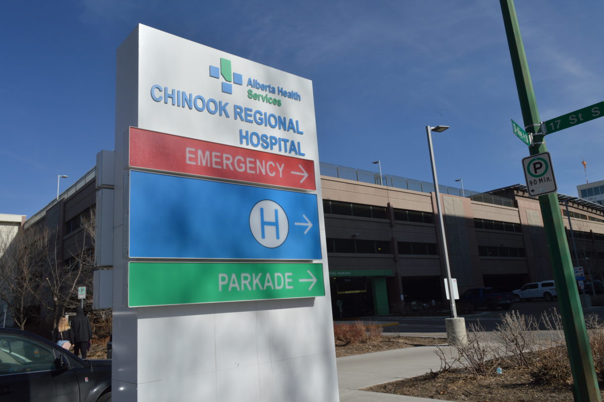 ICU capacity across Alberta at 90; AHS South Zone at 100 as COVID