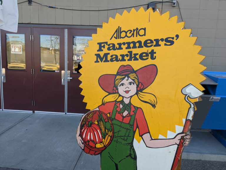 Lethbridge Farmers Market adds post secondary schools to food drive beneficiaries