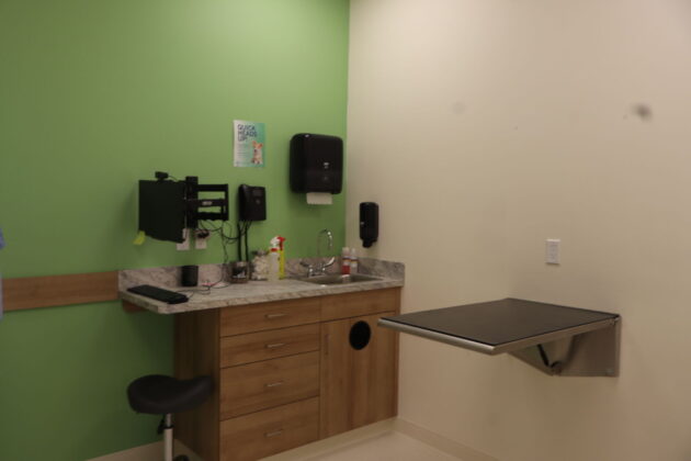 Lethbridge Pet Hospital K-9 exam room (Photo mylethbridgenow.com staff)