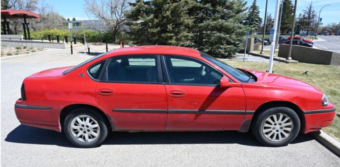 Suspect vehicle (Provided by the Lethbridge Police Service)
