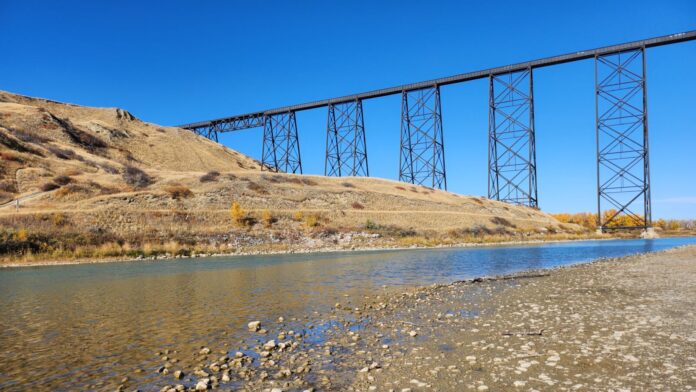 The Oldman River in Lethbridge, with the High Level Bridge seen in the background. (File photo: J. Goulet, My Lethbridge Now)